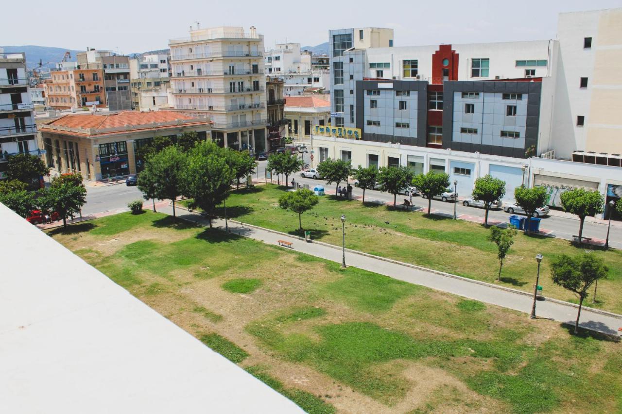 Sunlight - Volos City Center Spacious Modern Apartments Екстериор снимка